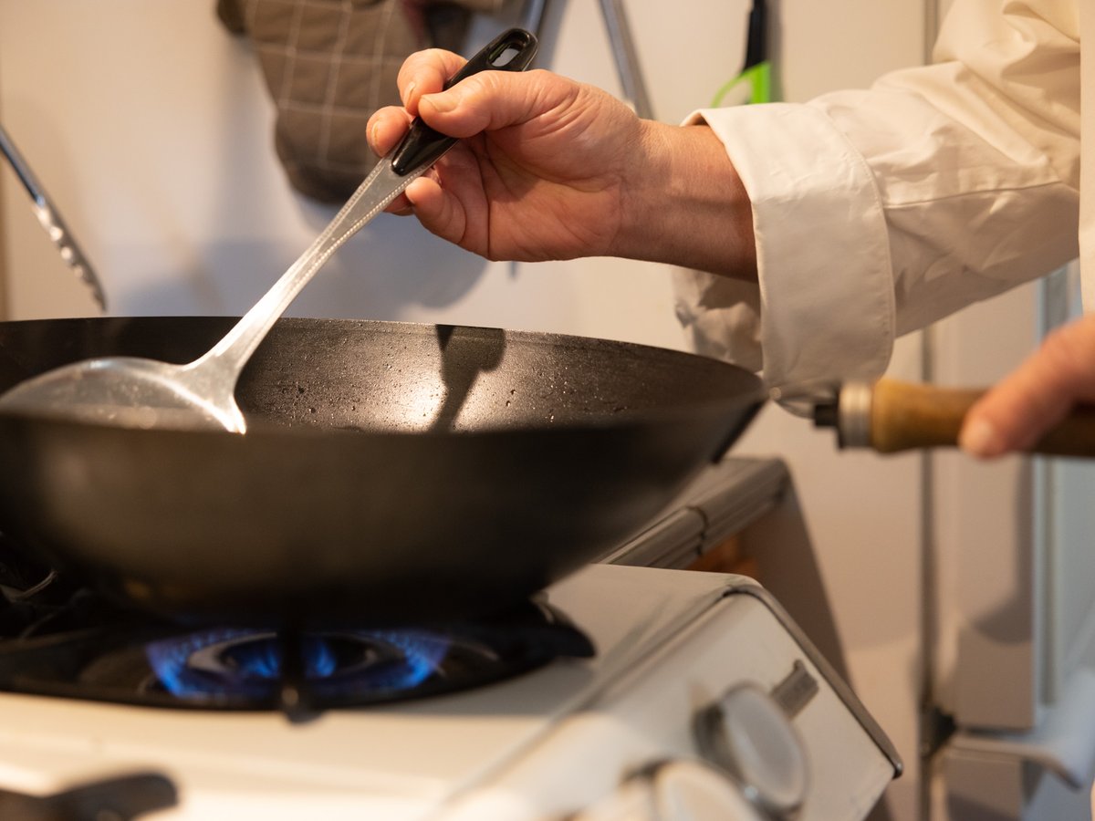 Adapting the Wok to your Stove
