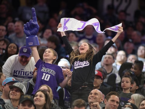 Downtown Sacramento businesses see boost as Kings approach