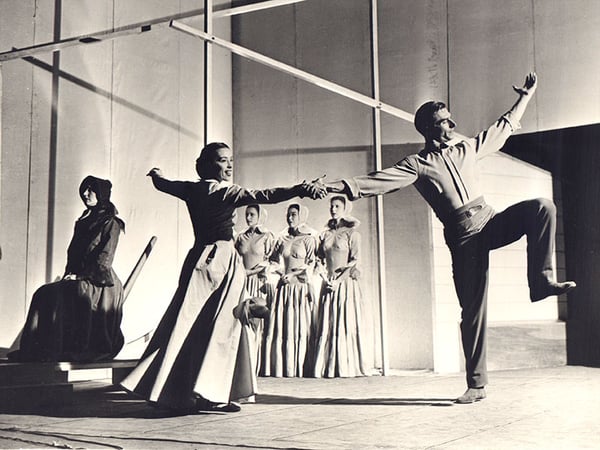 Martha Graham and ensemble rehearsing Appalachian Spring | photo: Library of Congress, Music Division