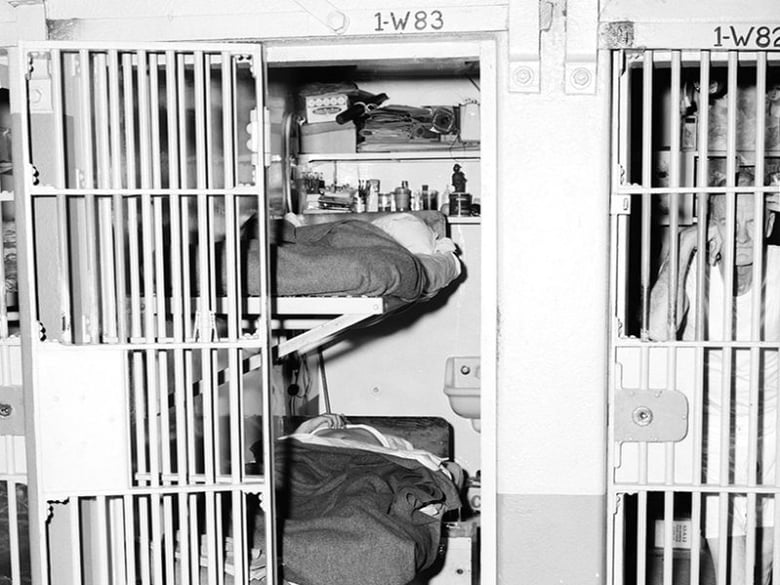 Prison Escape Lockdown Storage Room Level 1 Full Walkthrough with