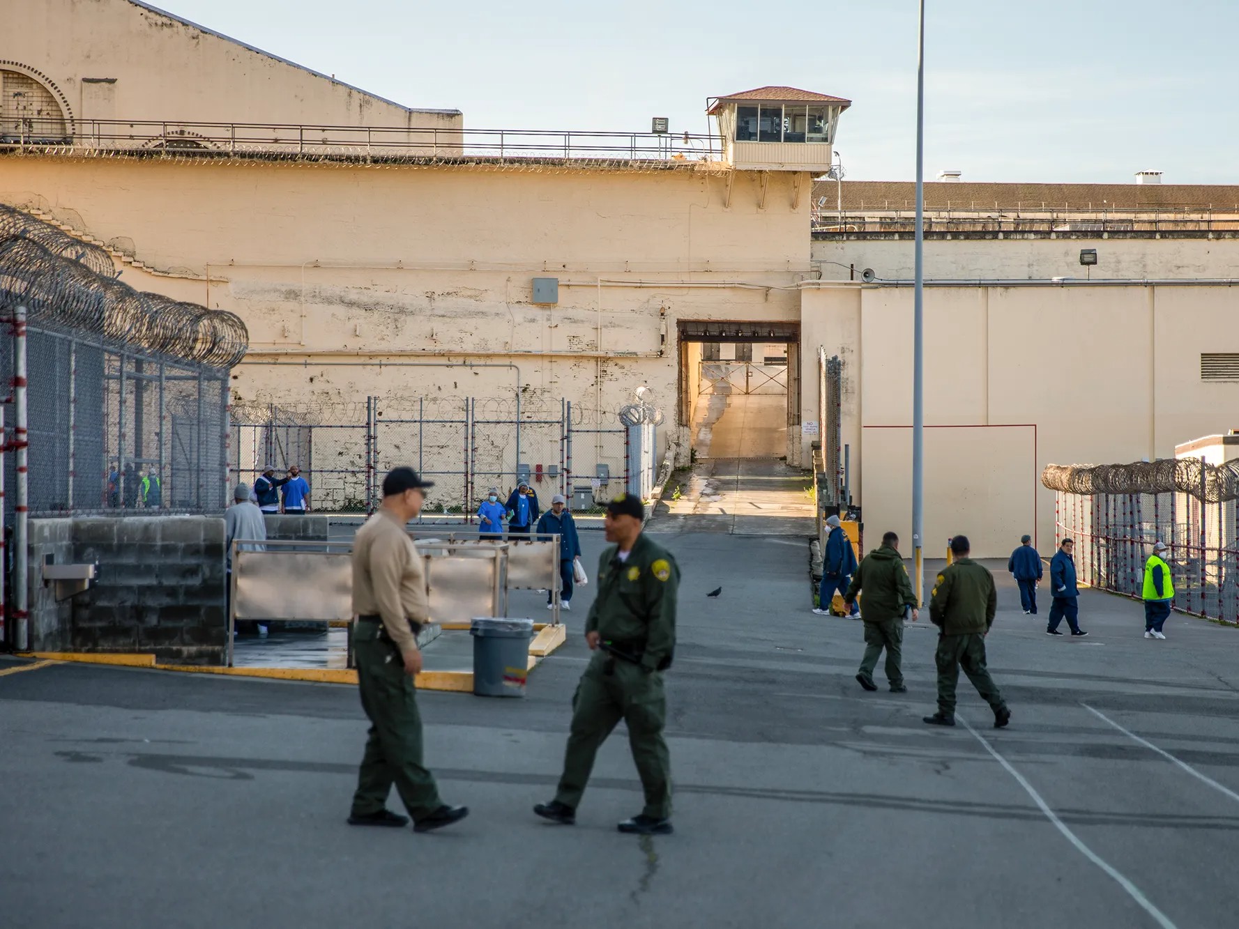 As California Closes Prisons Correctional Officers Land A 1 Billion   Sanquentincalmatters P 