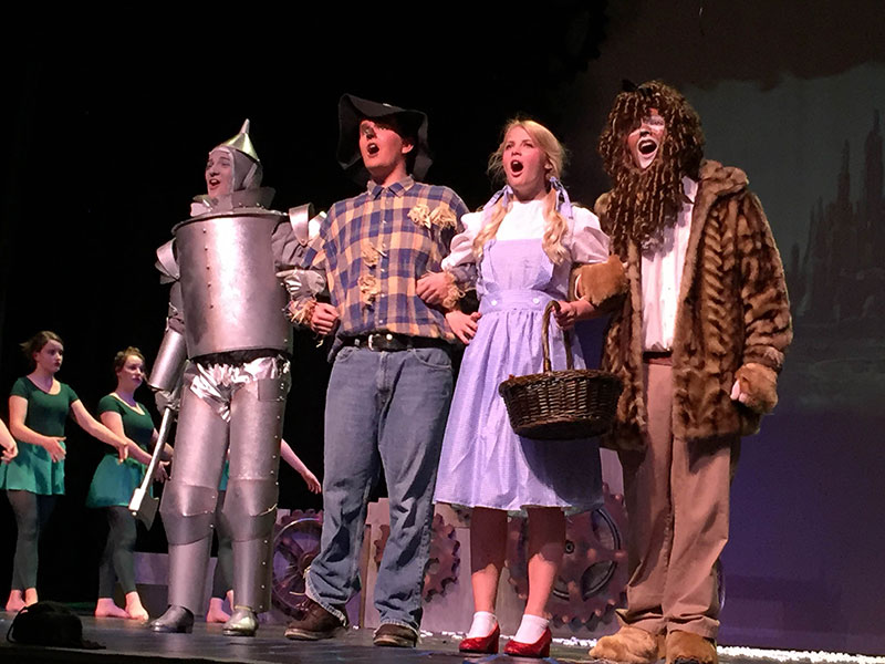 Colfax High's Retirement Send Off For Teacher Is 'Wizard Of Oz' Production  